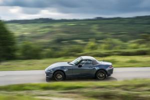 Mazda MX-5 R-Sport 2020 года  (UK)
